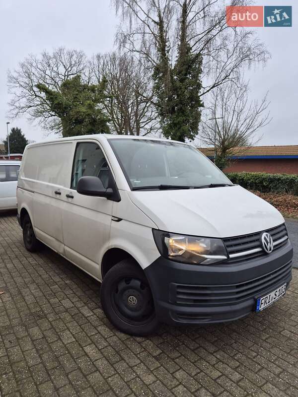 Вантажний фургон Volkswagen Transporter 2016 в Кам'янець-Подільському фото 2 Вантажний фургон Volkswagen Transporter 2016 в Кам'янець-Подільському