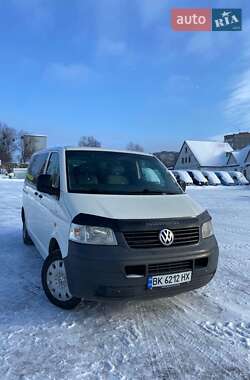Минивэн Volkswagen Transporter 2006 в Ровно