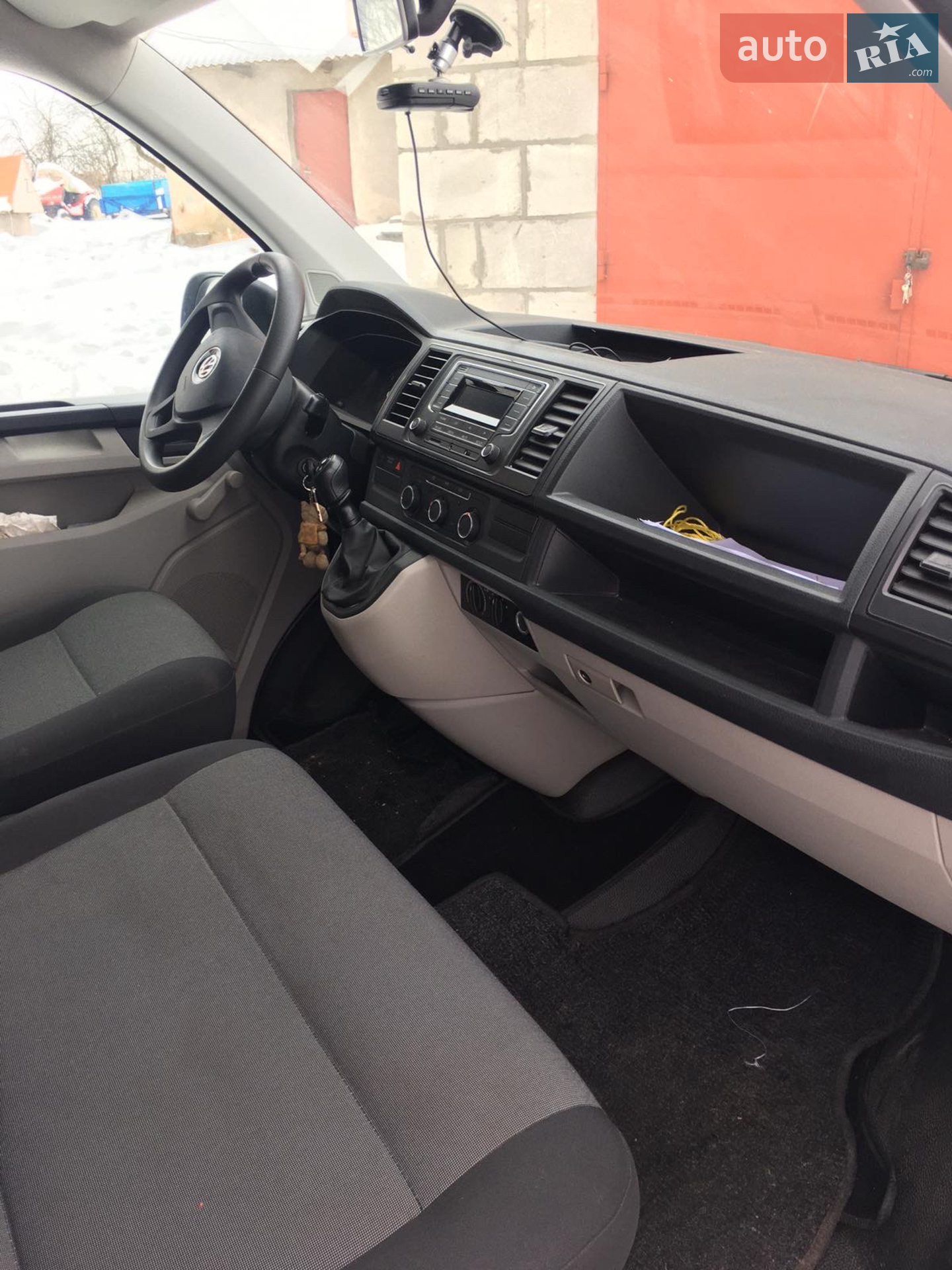 Volkswagen Transporter 2017 VIN WV2ZZZ7HZHX028562 фото оголошення 5 з 5