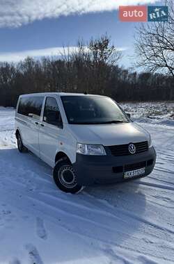 Минивэн Volkswagen Transporter 2006 в Краснокутске