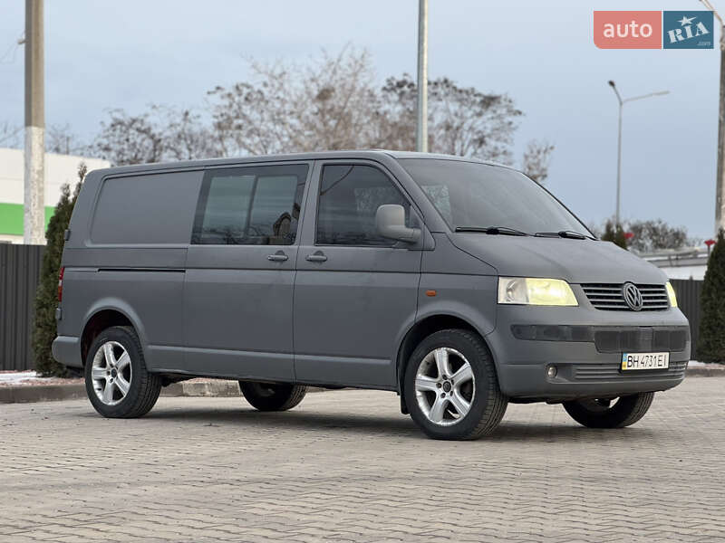 Грузопассажирский фургон Volkswagen Transporter 2006 в Одессе