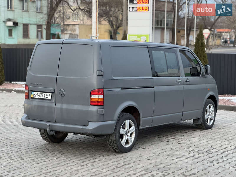 Грузопассажирский фургон Volkswagen Transporter 2006 в Одессе
