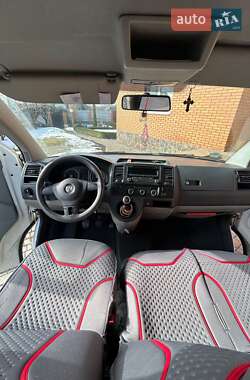 Грузовой фургон Volkswagen Transporter 2015 в Киеве
