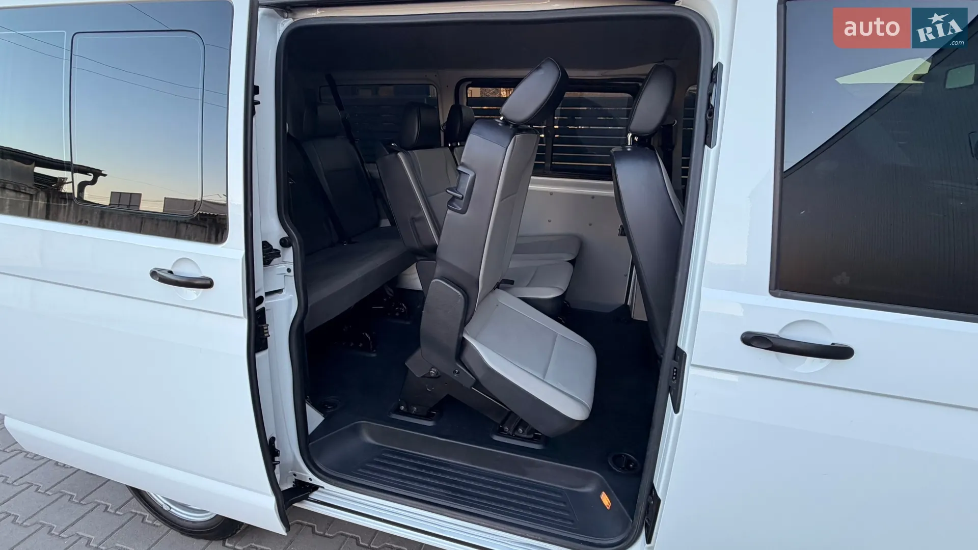 2016 Volkswagen Transporter - мініатюра 10