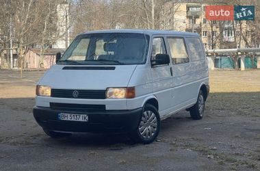 Вантажопасажирський фургон Volkswagen Transporter 1996 в Одесі