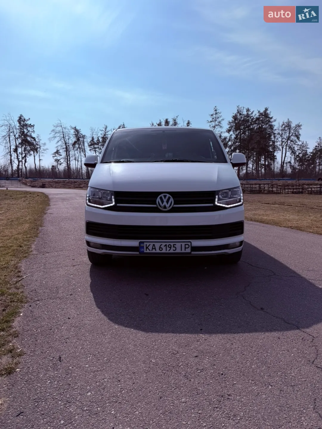 2011 Volkswagen Transporter - фото 1
