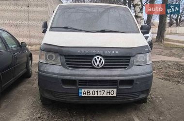 Грузопассажирский фургон Volkswagen Transporter 2006 в Виннице