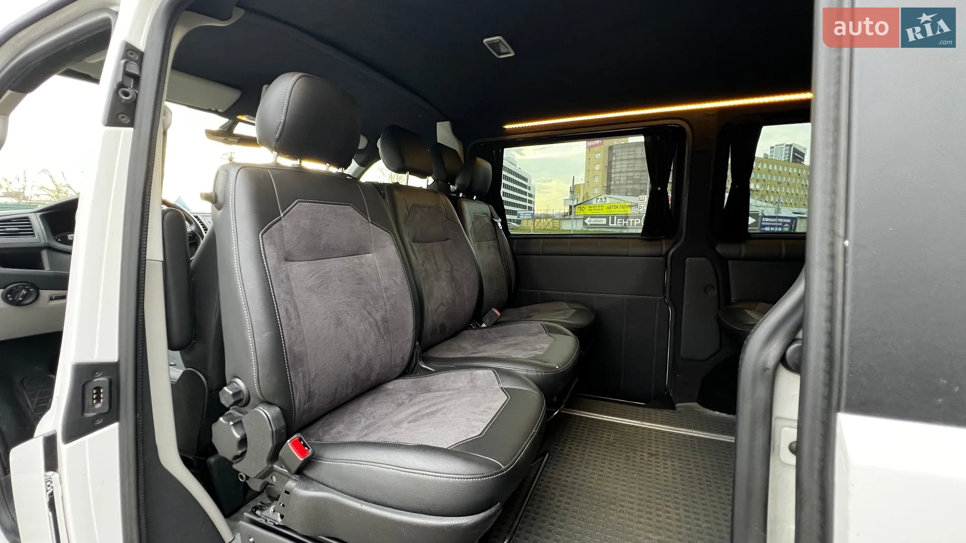 2017 Volkswagen Transporter - мініатюра 17