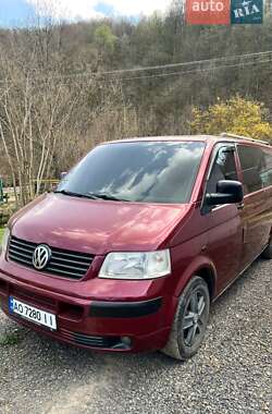 Минивэн Volkswagen Transporter 2007 в Сваляве
