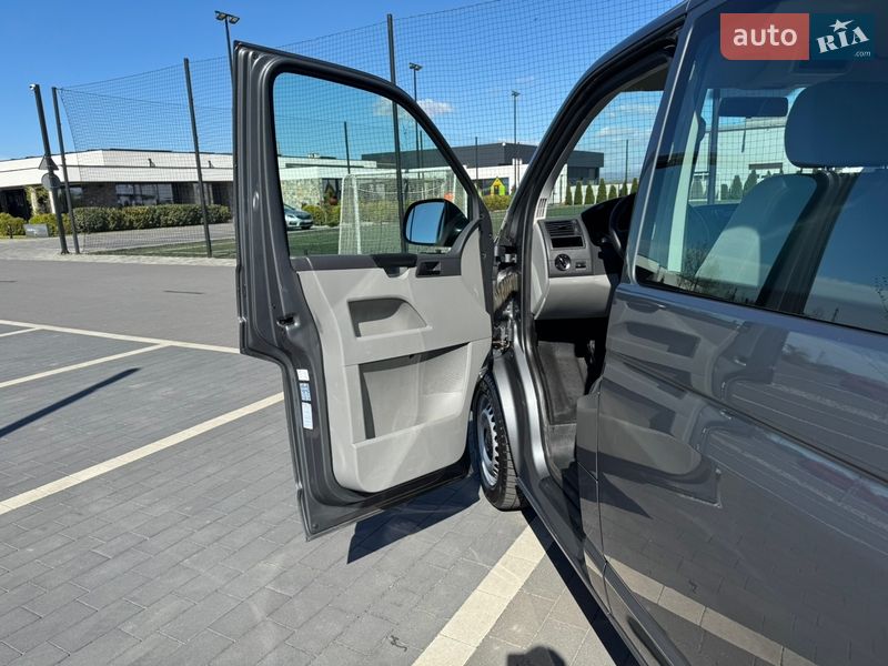 Минивэн Volkswagen Transporter 2015 в Мукачево