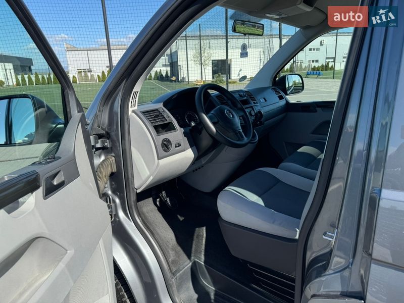 Минивэн Volkswagen Transporter 2015 в Мукачево