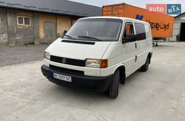 Грузопассажирский фургон Volkswagen Transporter 2002 в Львове