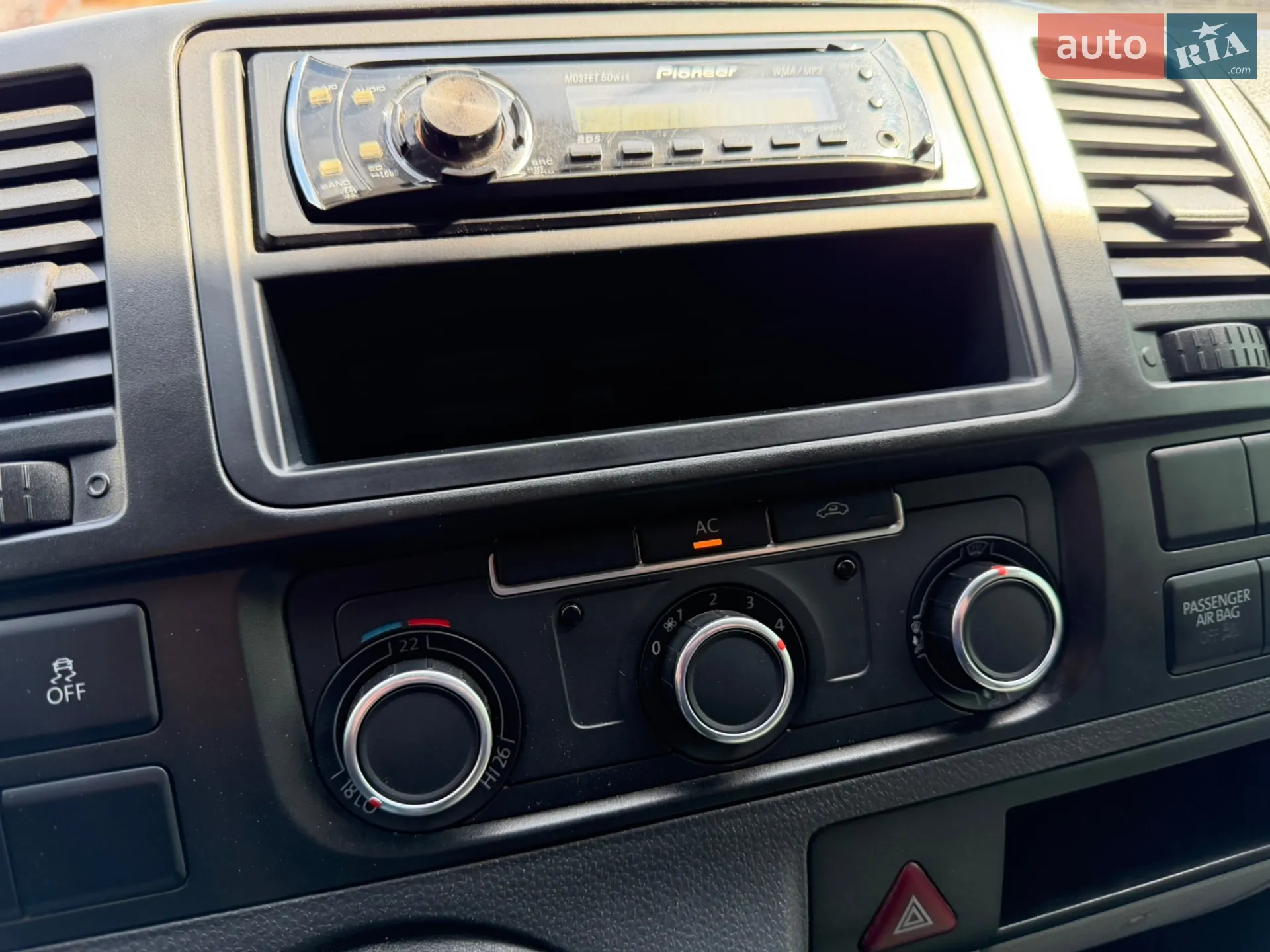 2010 Volkswagen Transporter - мініатюра 31