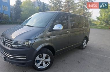 Минивэн Volkswagen Transporter 2016 в Ужгороде