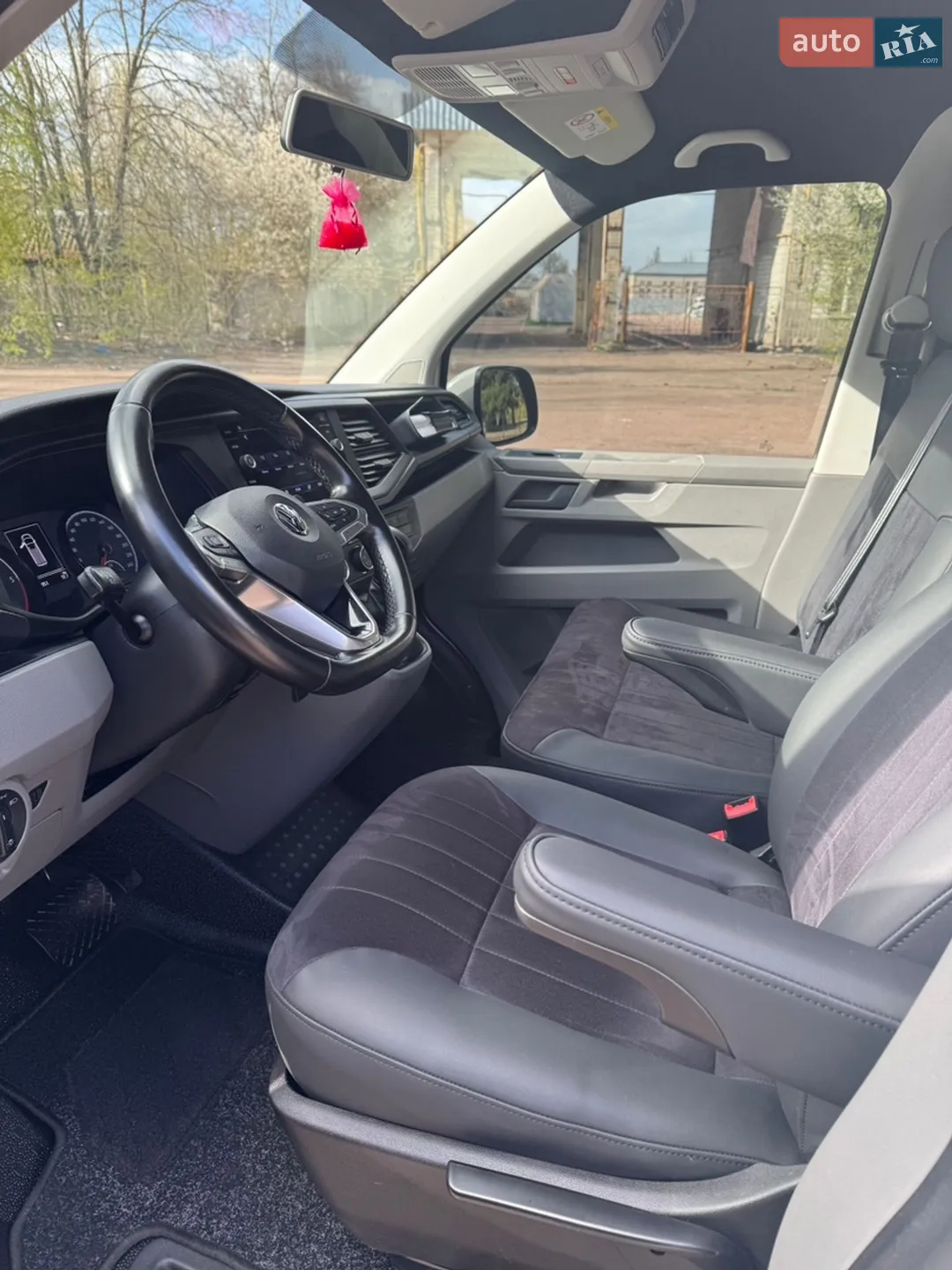 2019 Volkswagen Transporter - мініатюра 28