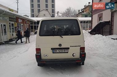 Вантажопасажирський фургон Volkswagen Transporter 1999 в Рівному