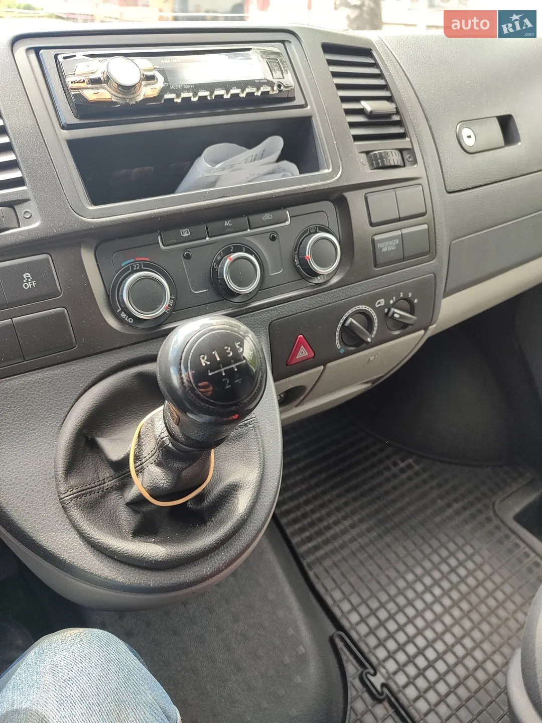 2012 Volkswagen Transporter - мініатюра 30