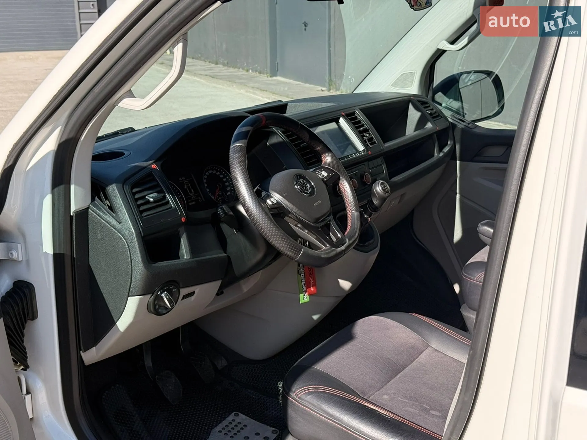 2016 Volkswagen Transporter - мініатюра 13