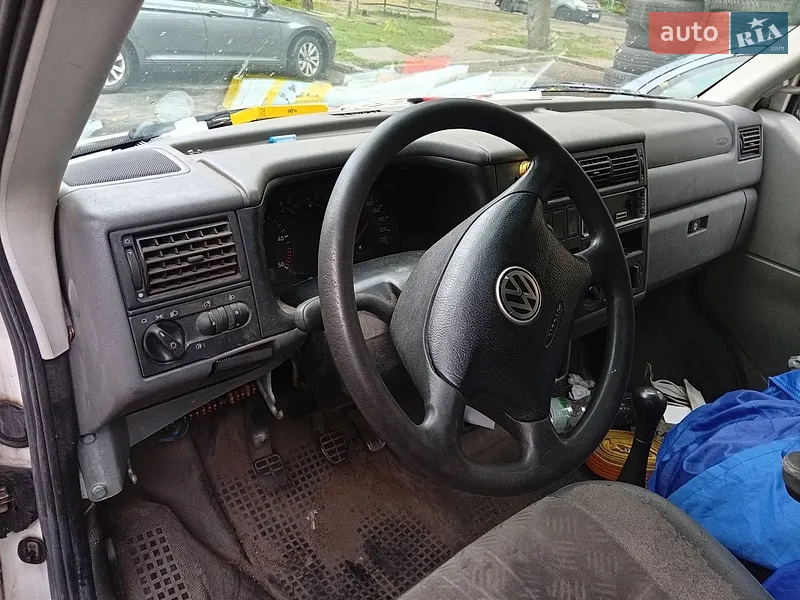 Volkswagen Transporter 2000 VIN WV1ZZZ70ZYH128313 фото оголошення 10 з 46