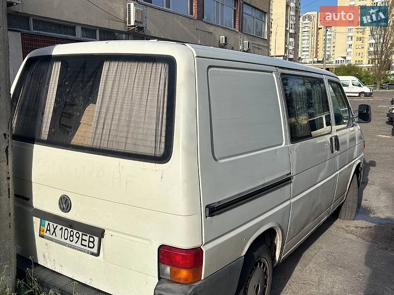 Volkswagen Transporter 2000 VIN WV1ZZZ70ZYH128313 фото оголошення 3 з 46