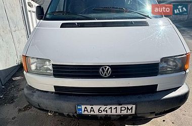 Грузопассажирский фургон Volkswagen Transporter 2000 в Киеве
