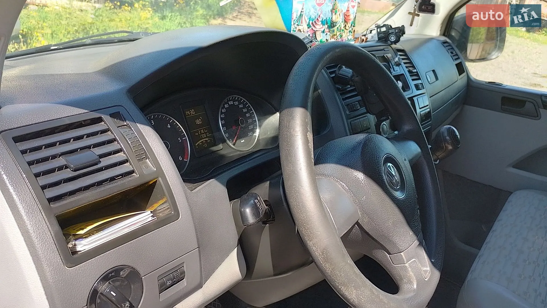 2011 Volkswagen Transporter - мініатюра 15