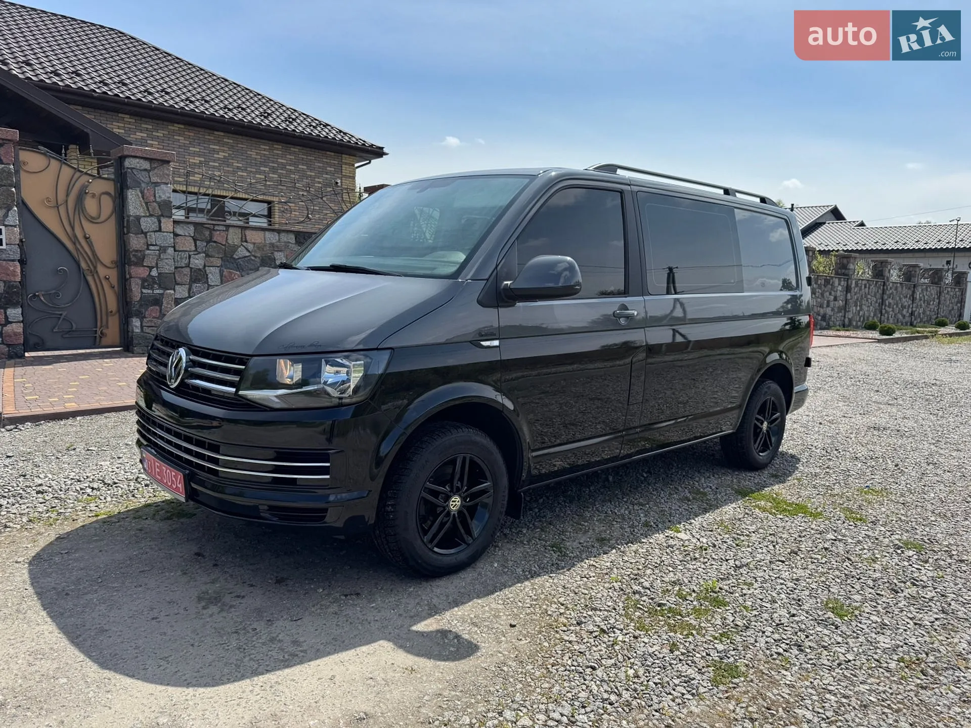 2017 Volkswagen Transporter - фото 1