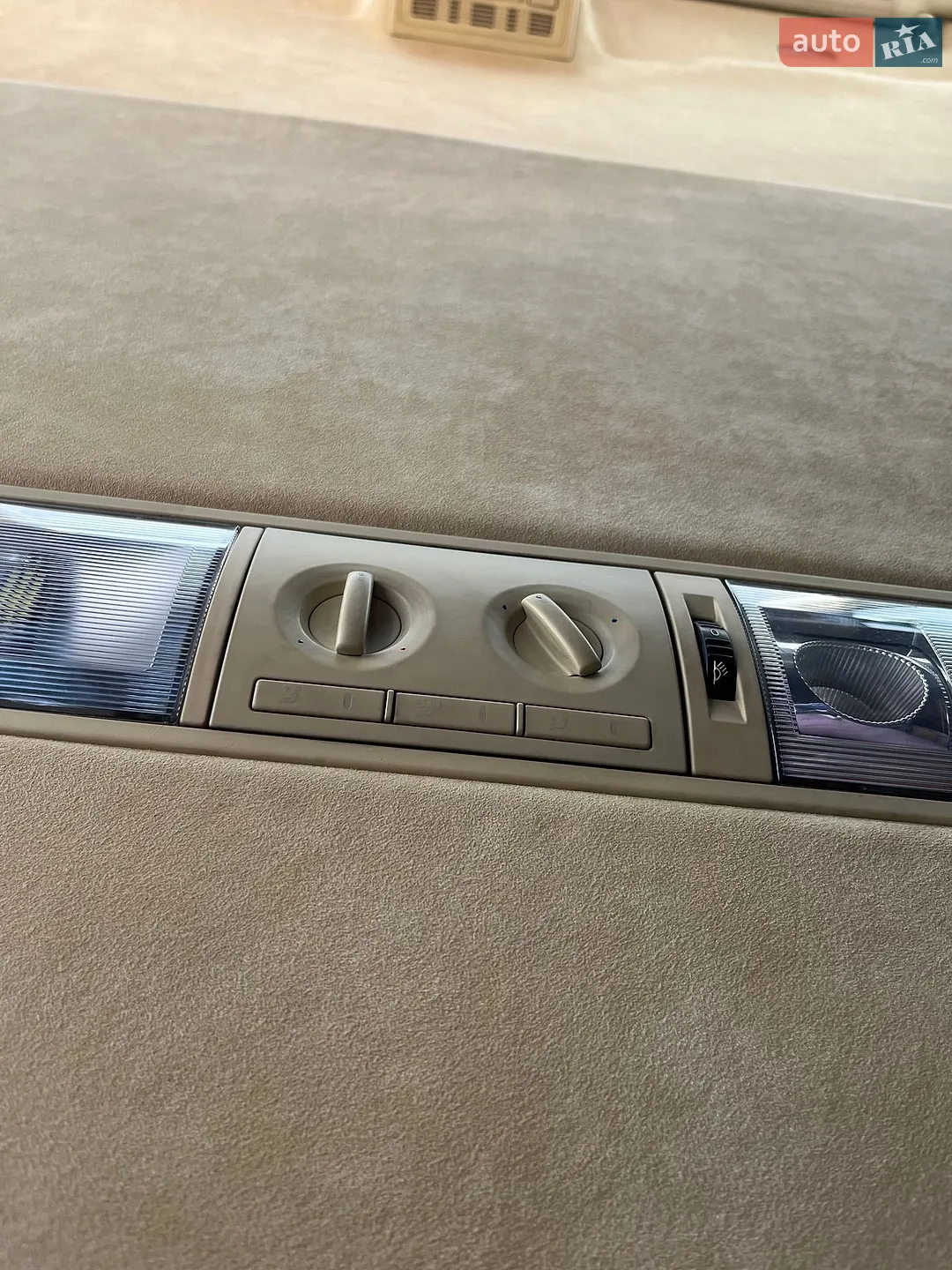 2010 Volkswagen Transporter - мініатюра 25