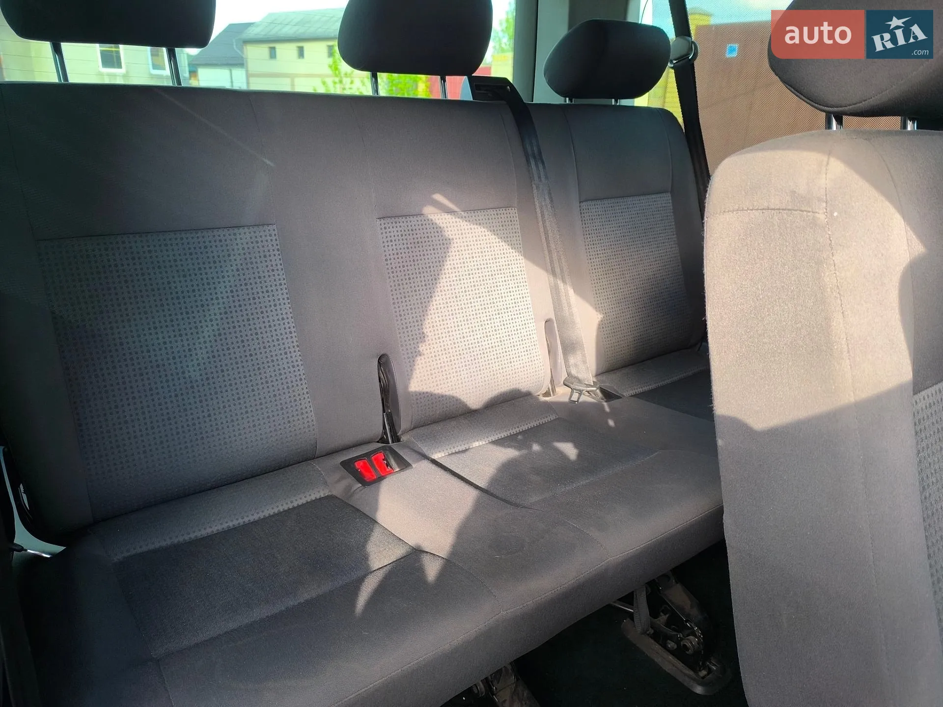 2010 Volkswagen Transporter - мініатюра 17