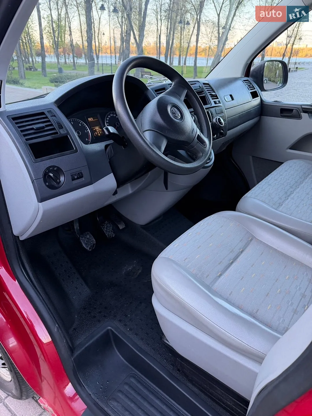 2011 Volkswagen Transporter - мініатюра 13