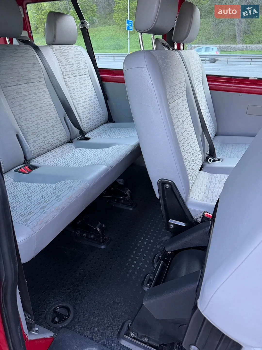2011 Volkswagen Transporter - мініатюра 28