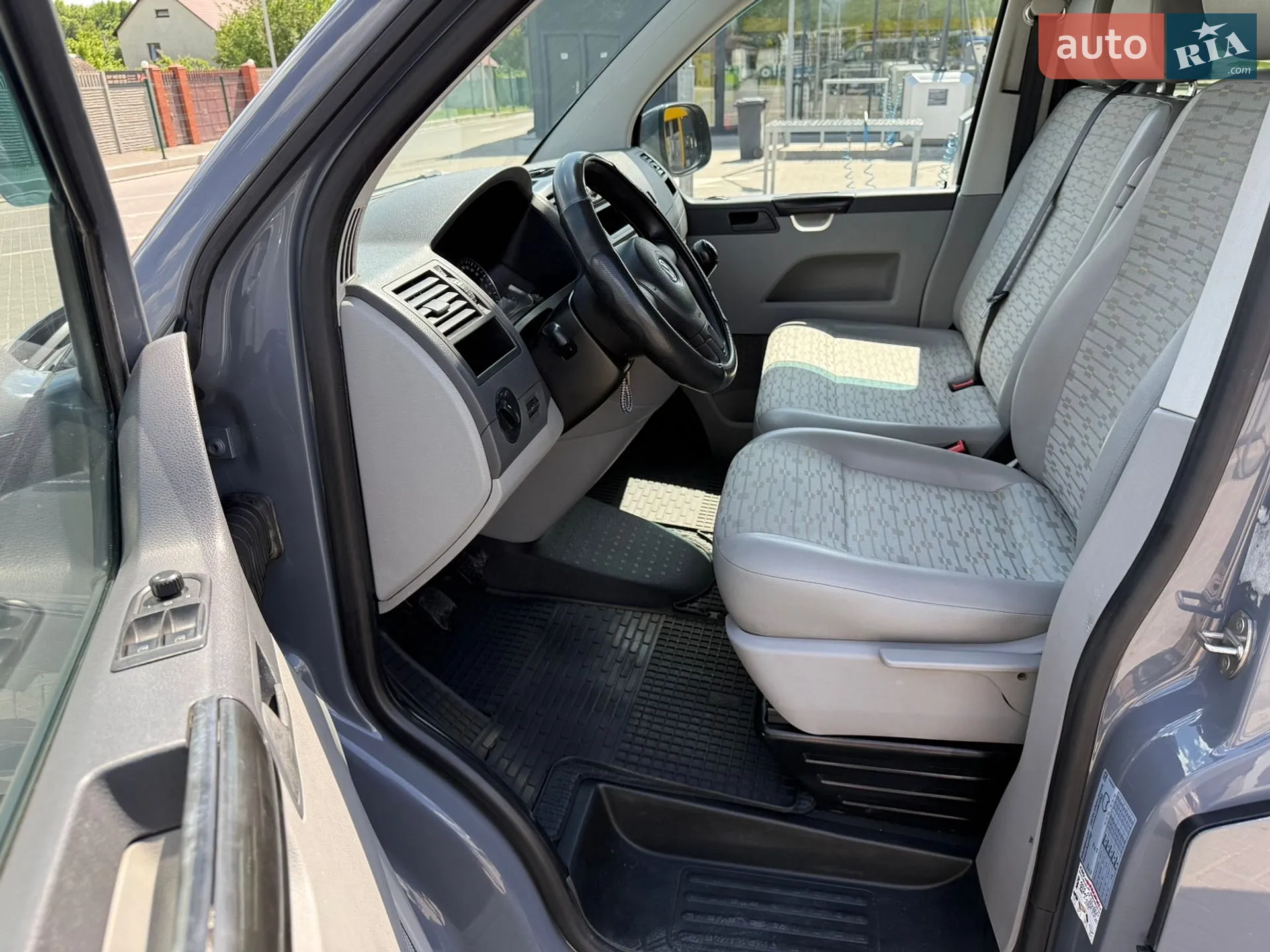 2013 Volkswagen Transporter - мініатюра 24