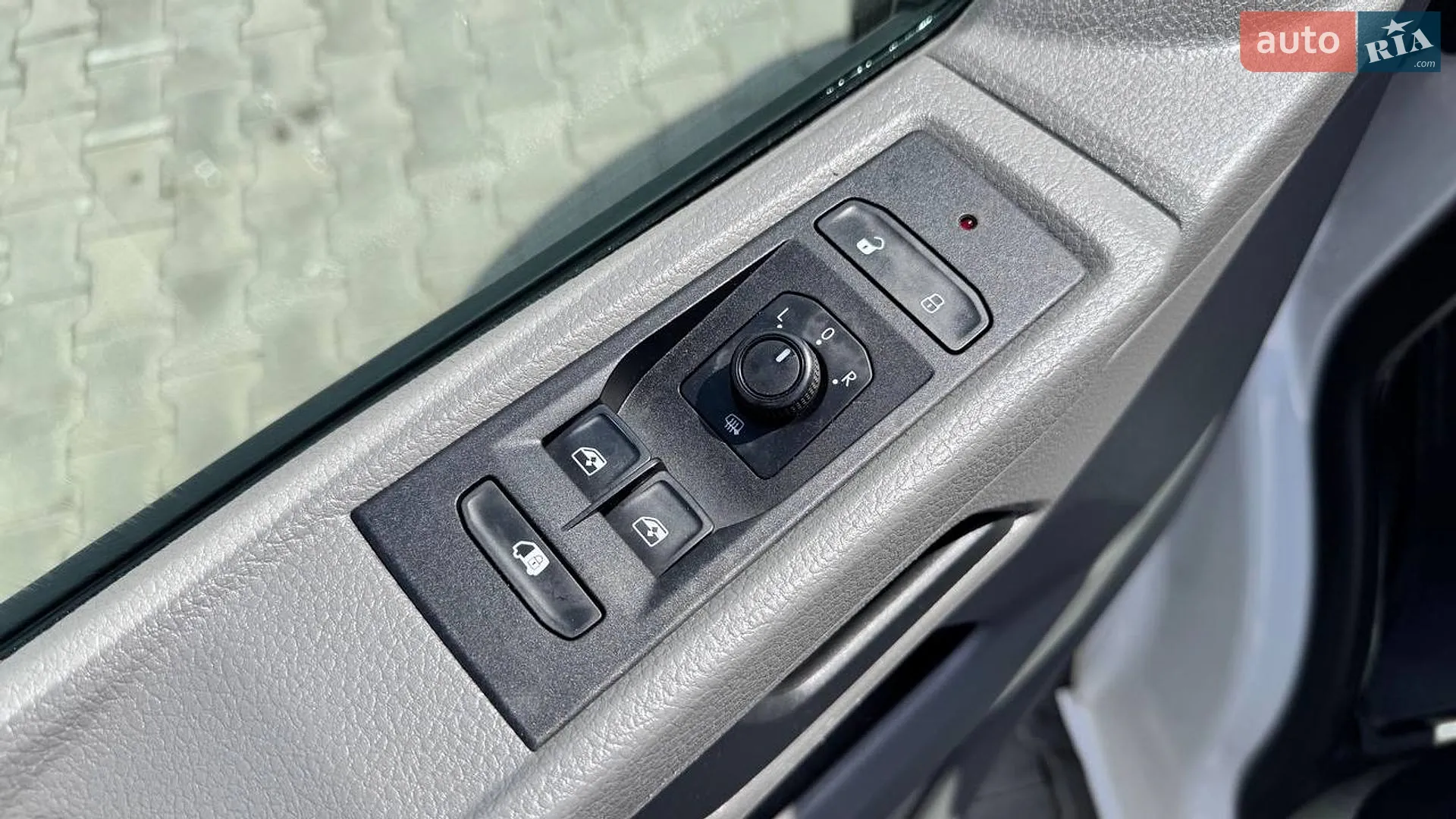 2021 Volkswagen Transporter - мініатюра 23
