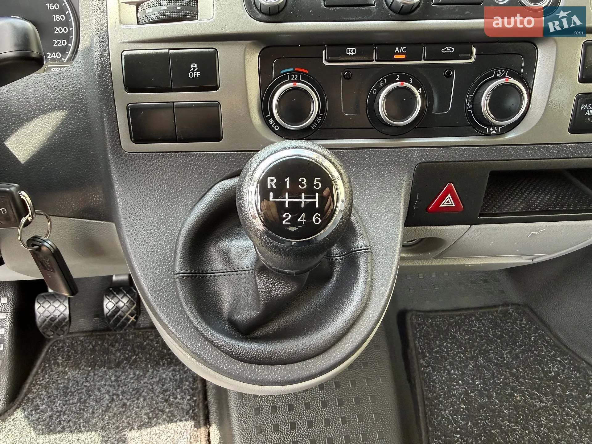 2014 Volkswagen Transporter - мініатюра 47