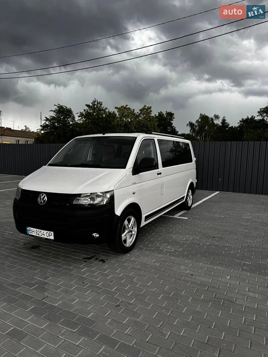 2010 Volkswagen Transporter - фото 1