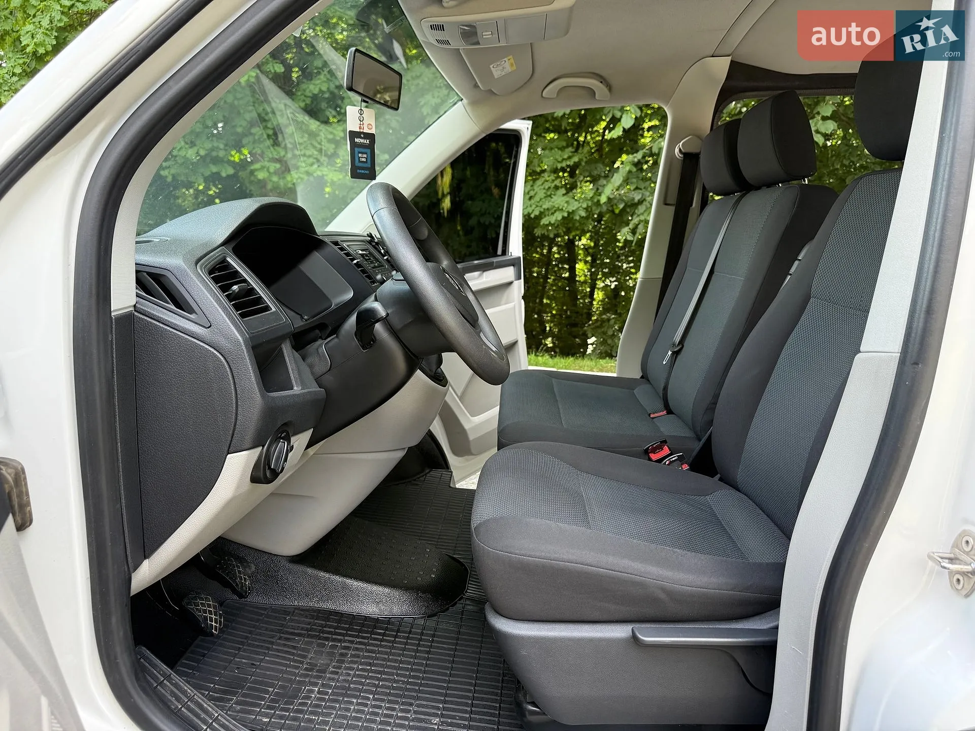 2017 Volkswagen Transporter - мініатюра 35
