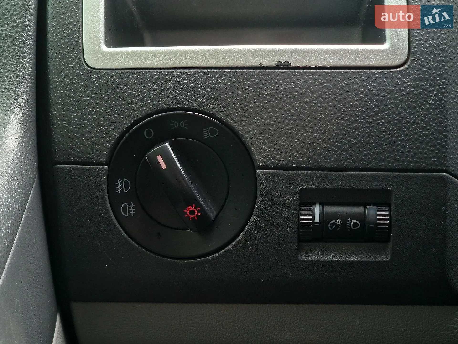2010 Volkswagen Transporter - мініатюра 59