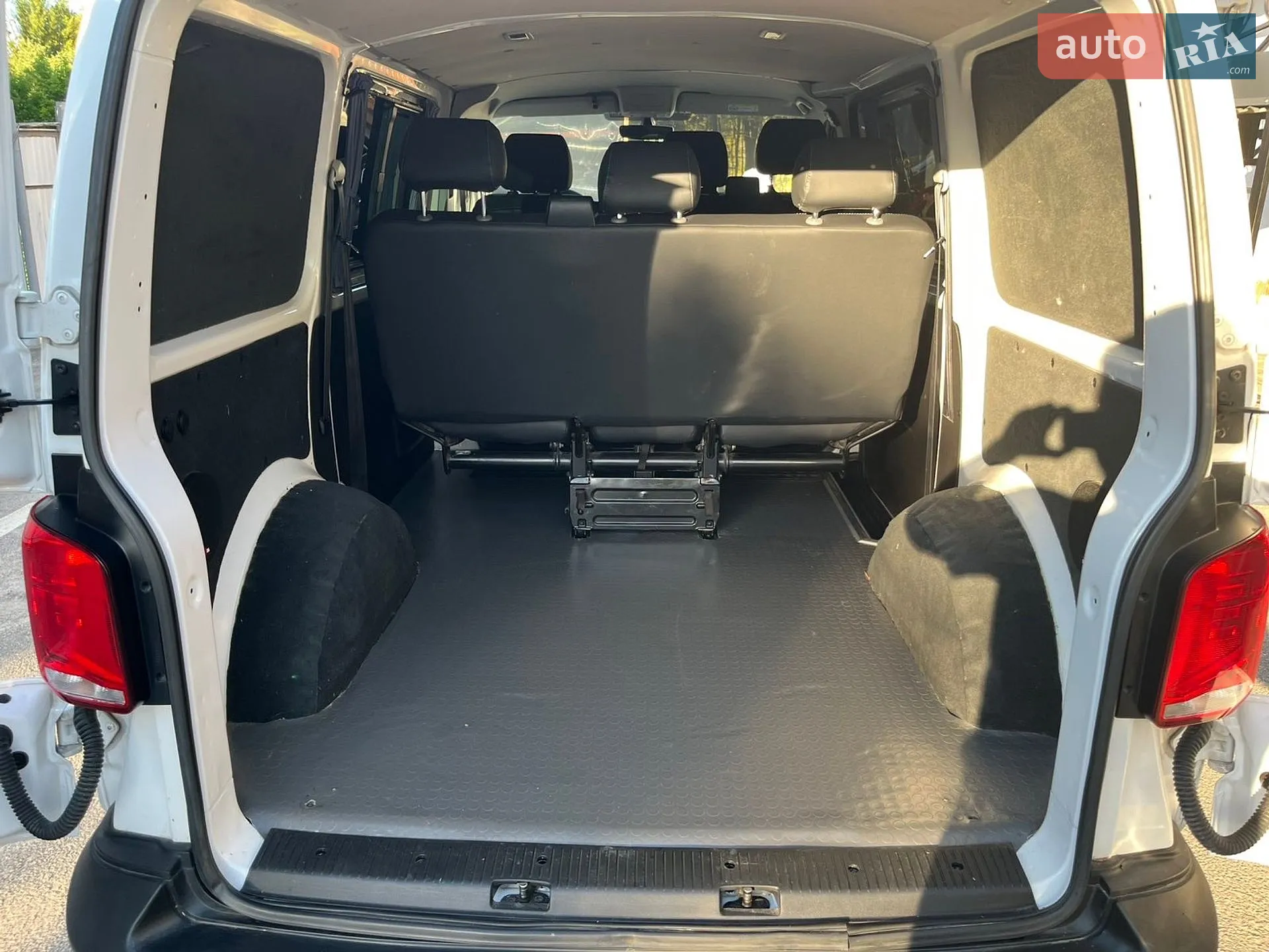 2020 Volkswagen Transporter - мініатюра 15