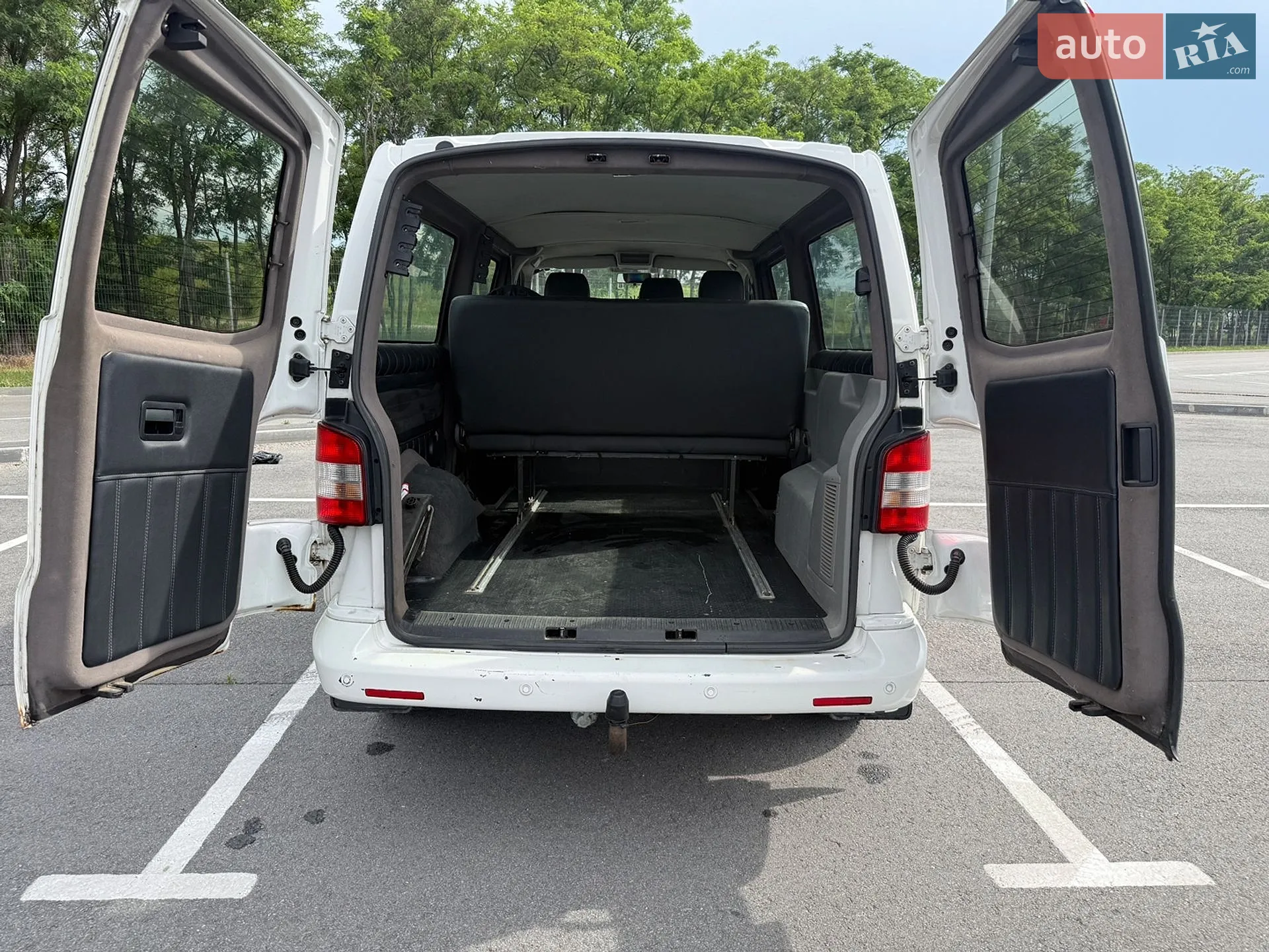 2010 Volkswagen Transporter - мініатюра 8