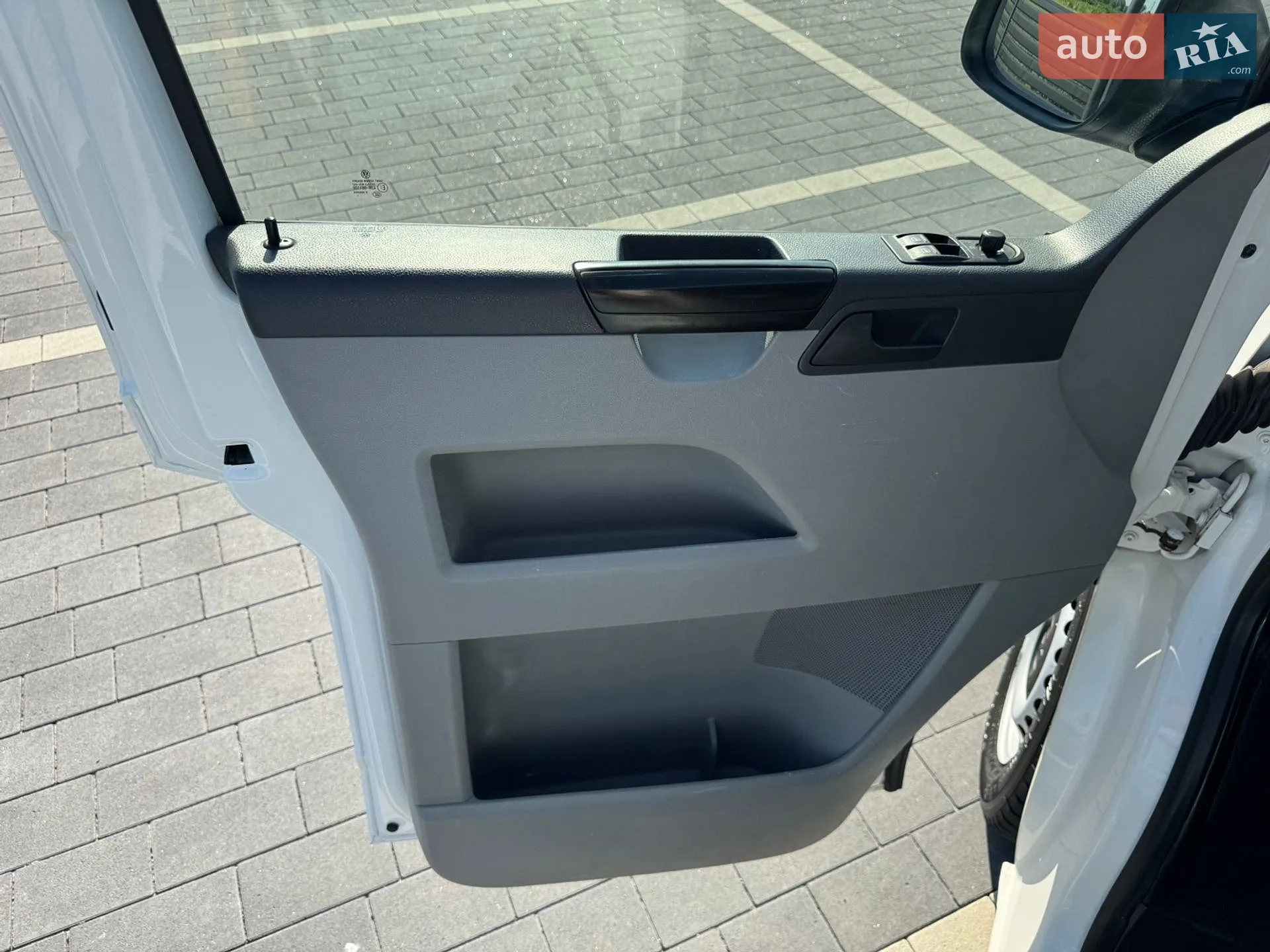 2012 Volkswagen Transporter - мініатюра 32