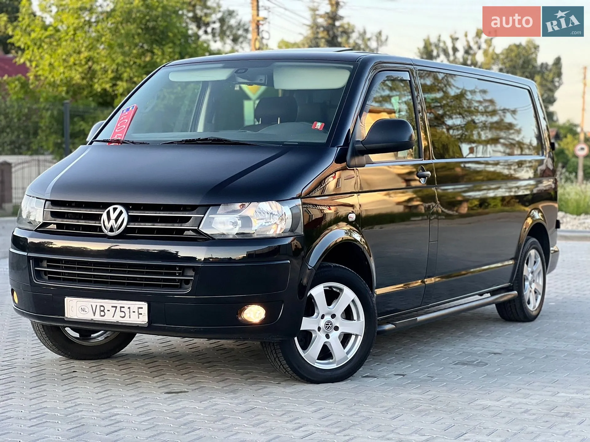2011 Volkswagen Transporter - мініатюра 2
