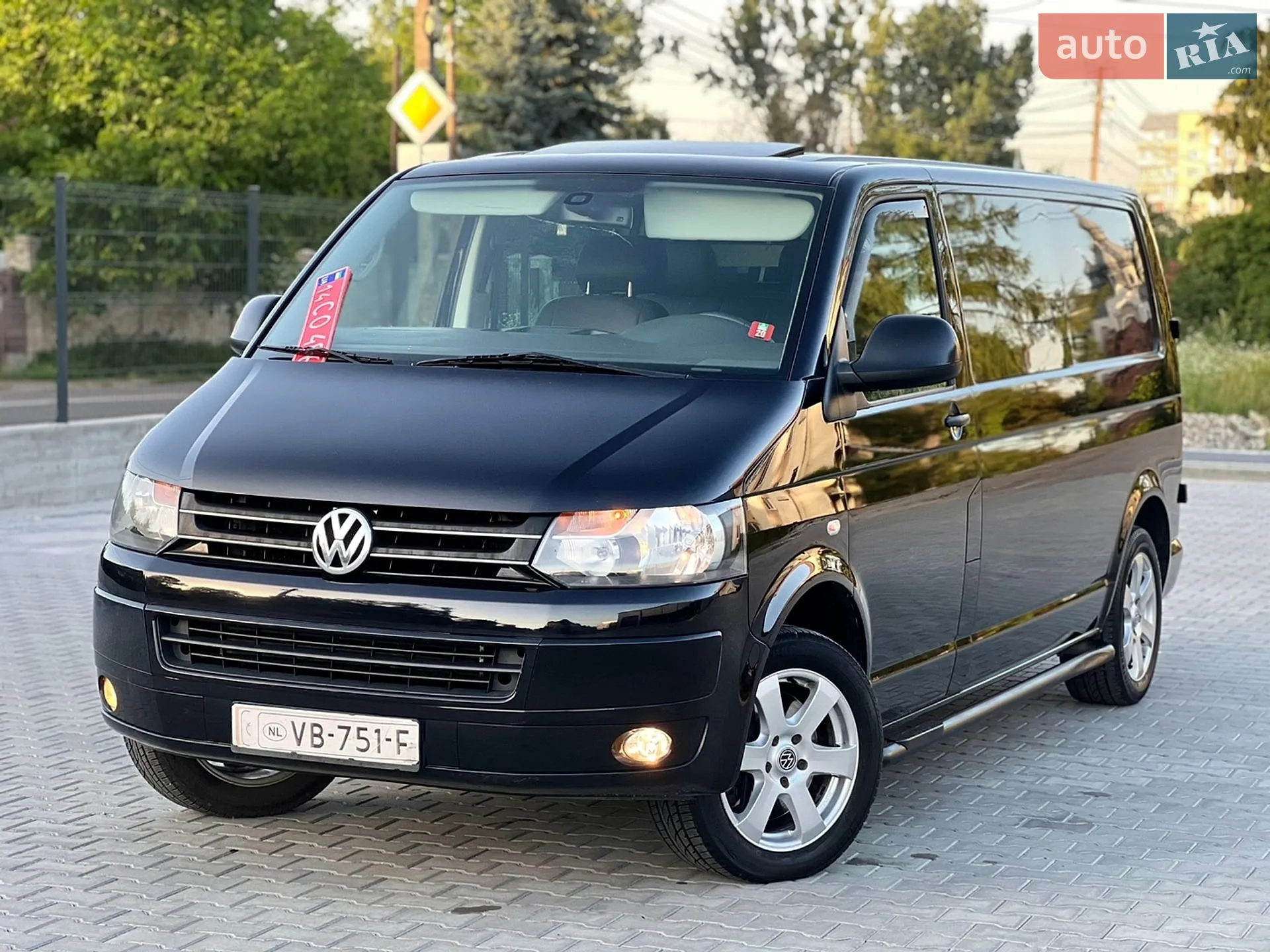 2011 Volkswagen Transporter - мініатюра 4