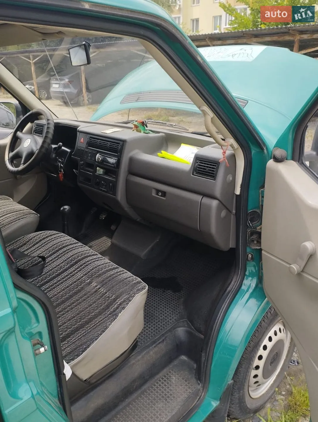 Volkswagen Transporter 1999 VIN WV1ZZZ70ZXH116290 фото оголошення 4 з 7