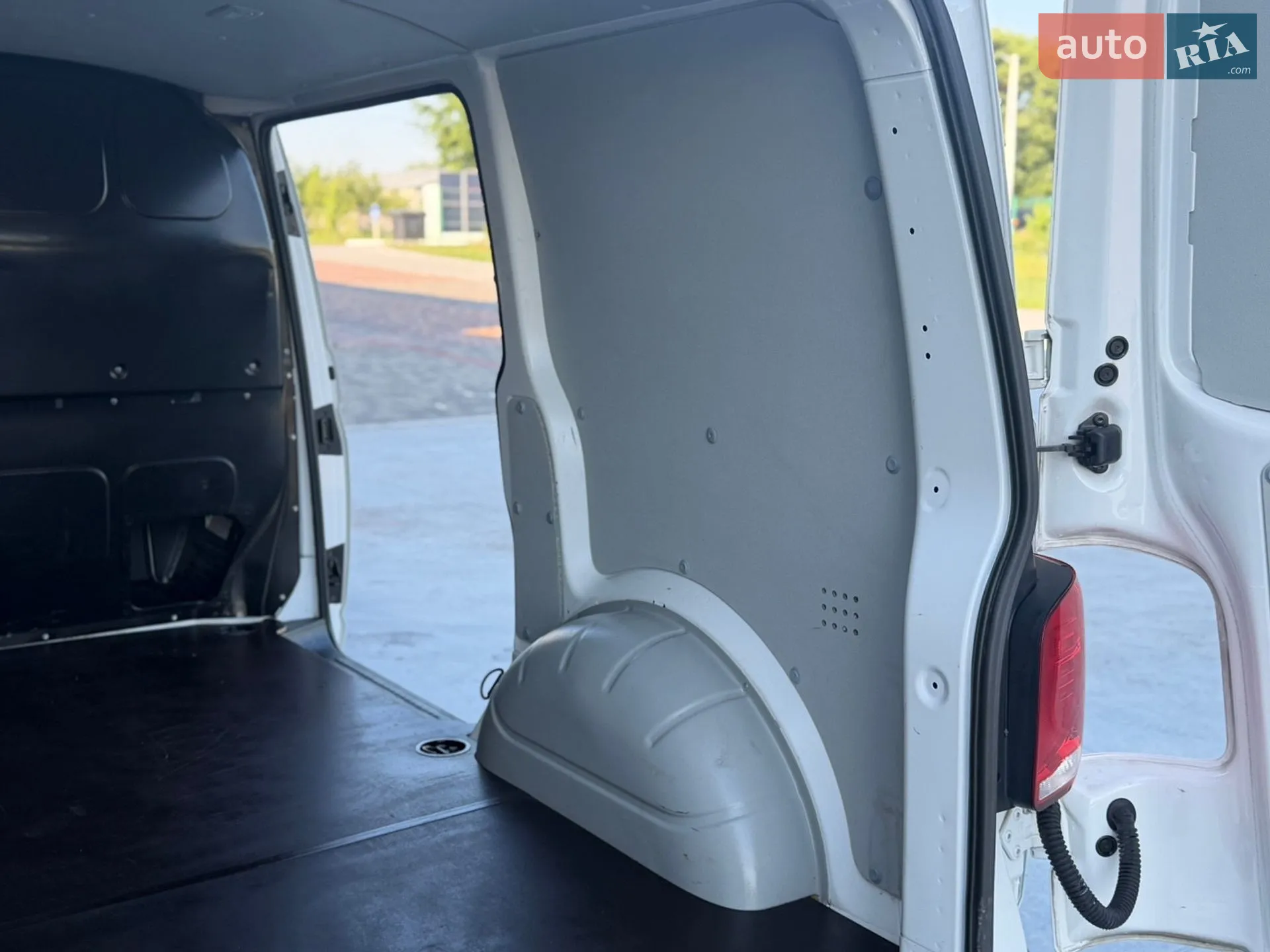 2023 Volkswagen Transporter - мініатюра 24