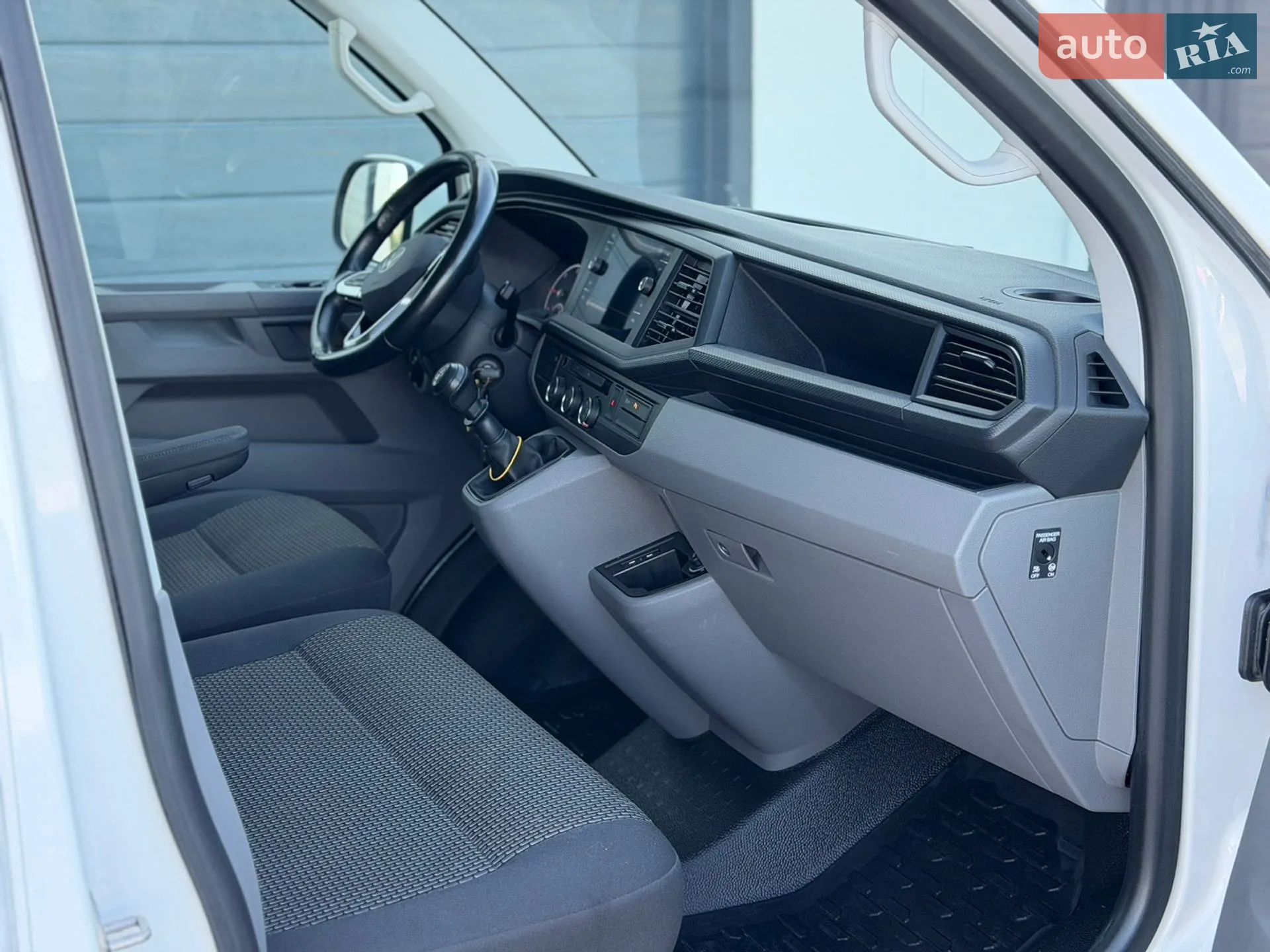 2023 Volkswagen Transporter - мініатюра 28