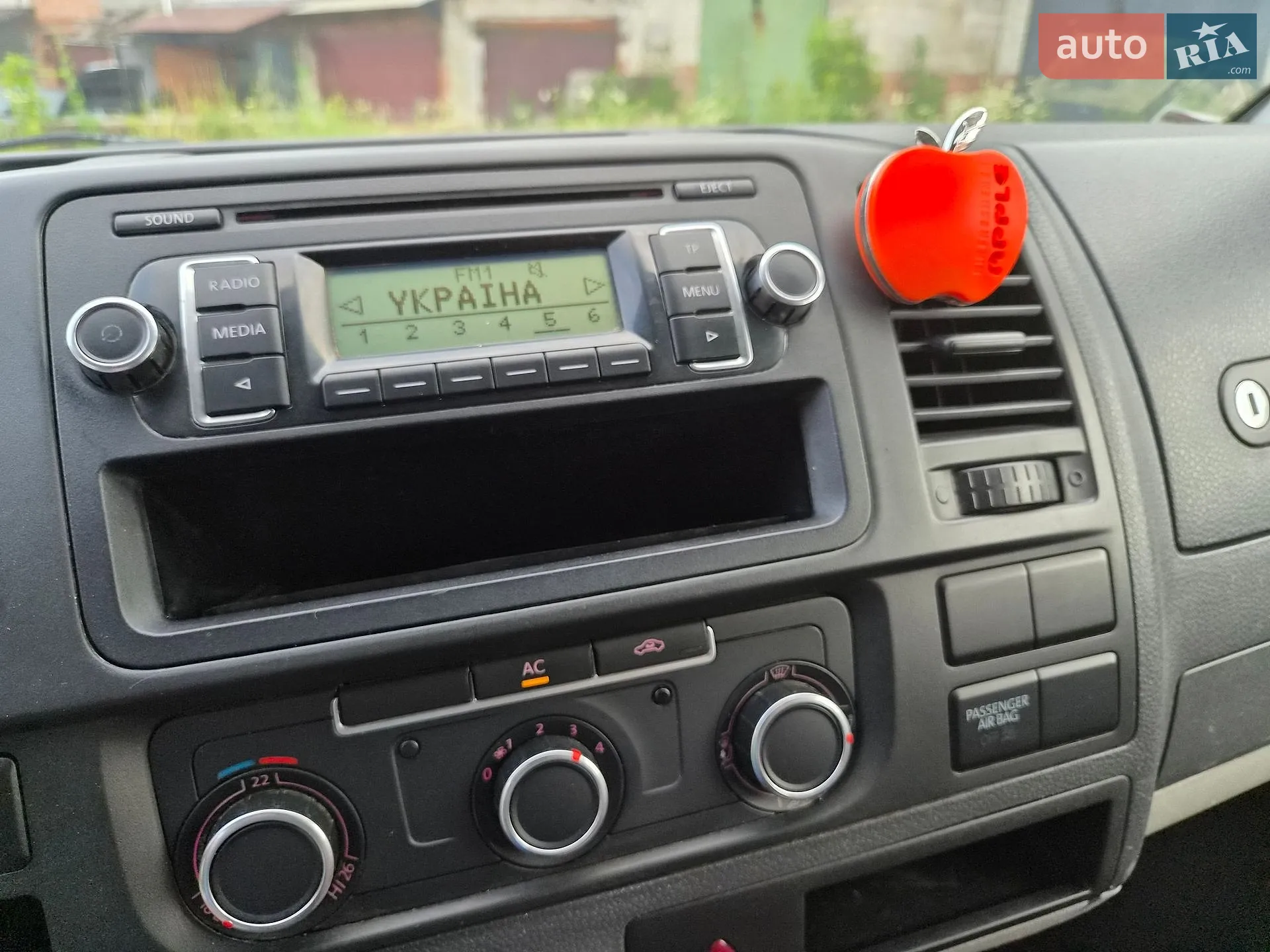 2010 Volkswagen Transporter - мініатюра 9