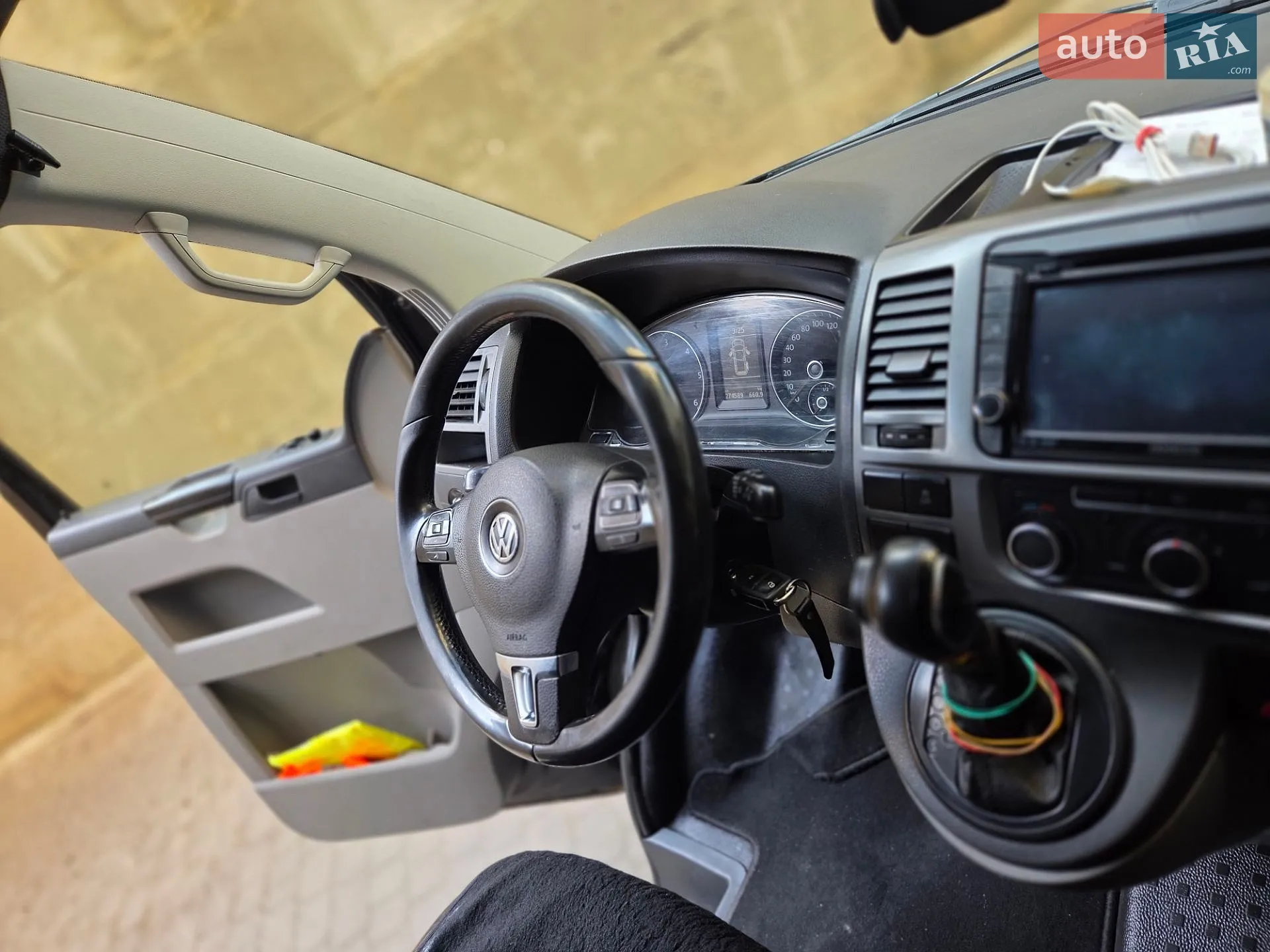 2012 Volkswagen Transporter - мініатюра 9