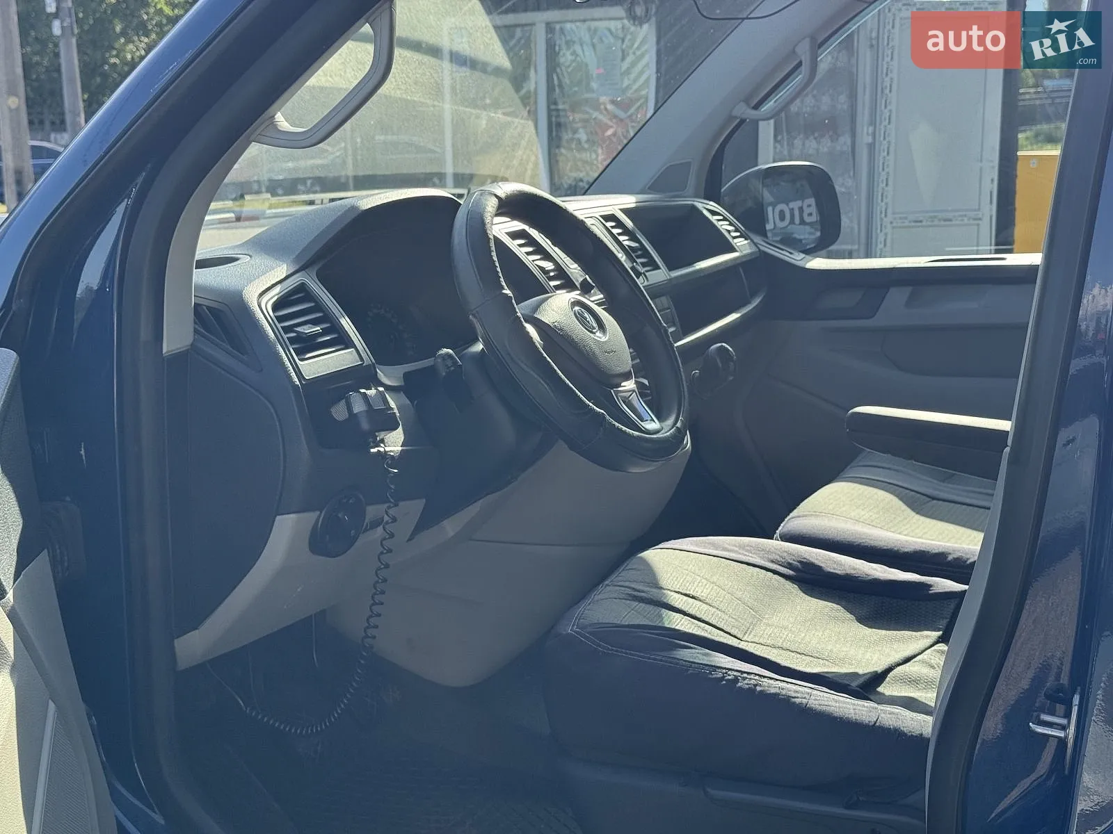 2017 Volkswagen Transporter - мініатюра 14