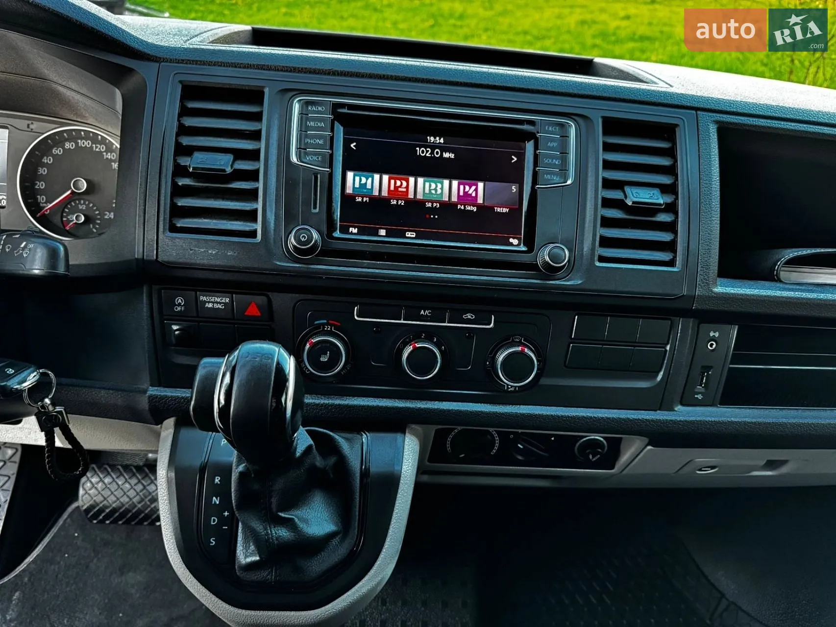 2019 Volkswagen Transporter - мініатюра 36