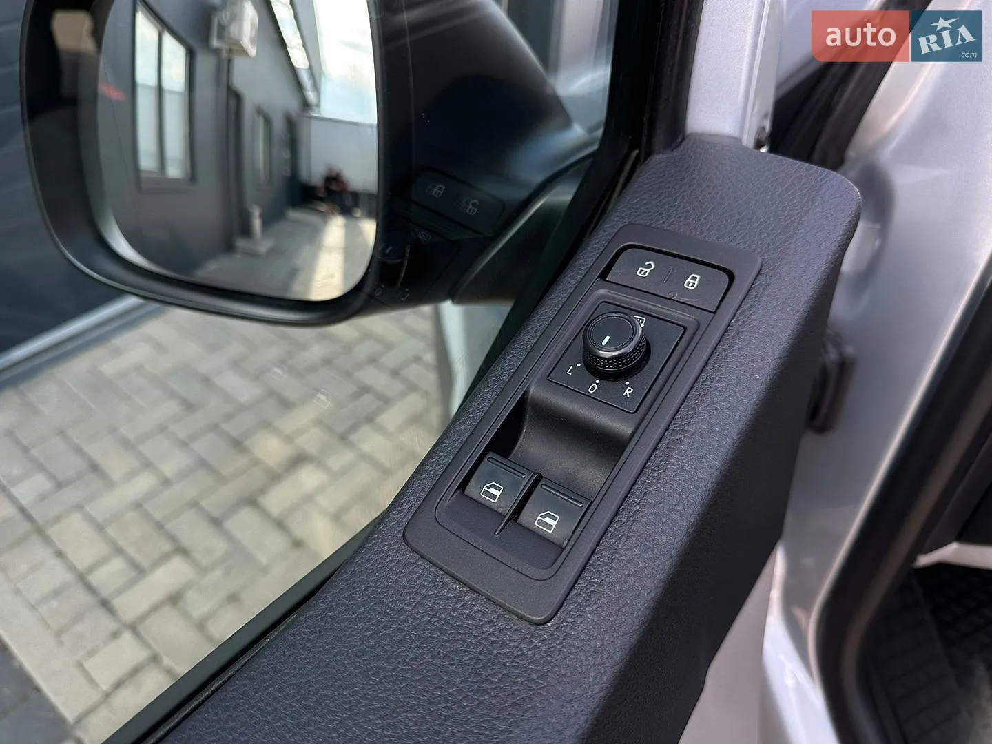 2020 Volkswagen Transporter - мініатюра 32